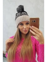 Dámská čepice s bambulí Abigail K326 black+beige Dámská čepice s bambulí Abigail K326 black+beige