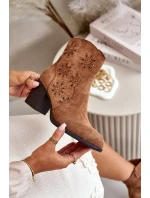 Kotníkové boty s ažurovým svrškem na podpatku, z eko semiše, hnědé Nevishiia Kotníkové boty s ažurovým svrškem na podpatku, z eko semiše, hnědé Nevishiia