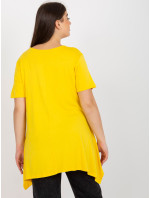 Žlutá jednobarevná halenka větší velikosti s krátkým rukávem