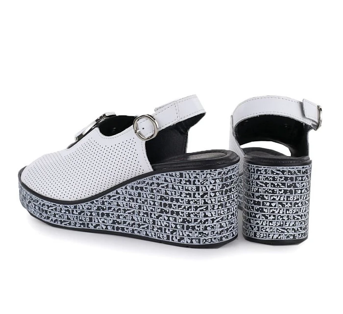 Dámské kožené sandály na platformě bílé S.Barski 7014 Dámské kožené sandály na platformě bílé S.Barski 7014
