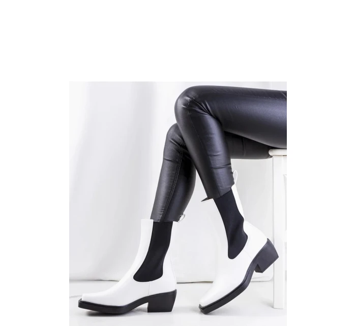 Boty na podpatku model 205158 Solea Boty na podpatku model 205158 Solea