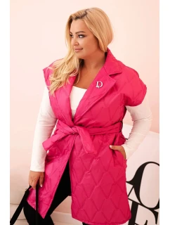 Dámská vesta Plus Size prošívaná s páskem a límcem růžová