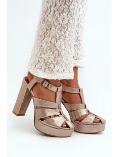 Sandály na podpatku  model 198400 Step in style