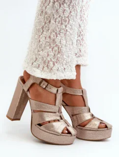Sandály na podpatku  model 198400 Step in style