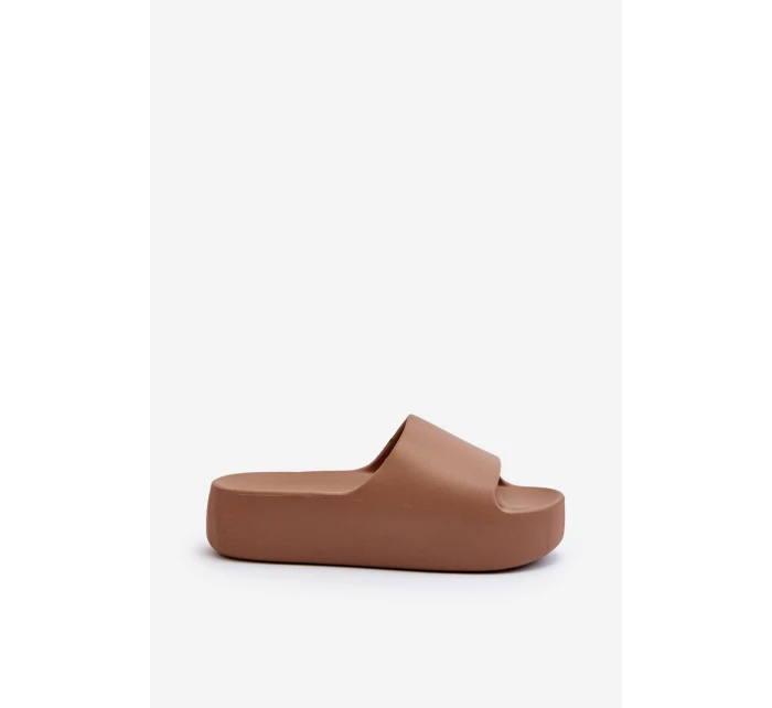 Dámské žabky na tlusté podrážce hnědé model 21649924 - Boto Dámské žabky na tlusté podrážce hnědé model 21649924 - Boto