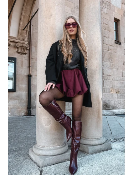 Dámské kozačky na jehlovém podpatku s páskem bordó model 21744541 - Boto