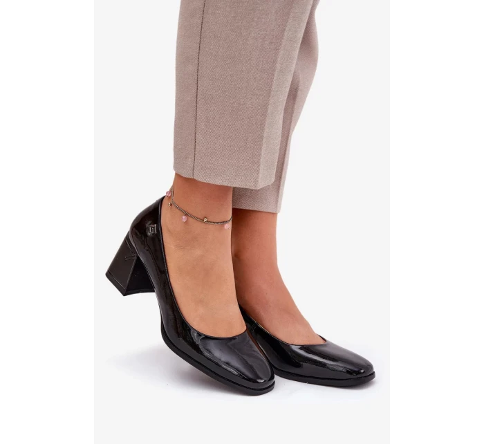 Dámské lakované kožené lodičky na podpatku Vinceza – černé Dámské lakované kožené lodičky na podpatku Vinceza – černé