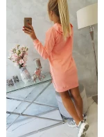 Meruňkové šaty s kapucí Meruňkové šaty s kapucí