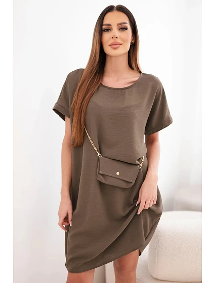 Dámské šaty s krátkým rukávem a model 22064361 na řetízku hnědá - K-Fashion