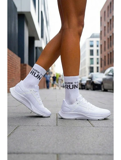 Dámské ponožky model 22044880 TO RUN Bílé - Milena