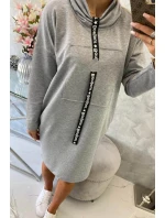 Šaty s kravatou šedé