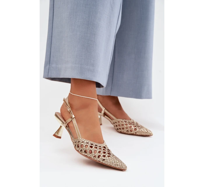 Pletené dámské sandály na podpatku zlaté model 22027857 - Boto