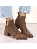 Semišové boty na podpatku W model 21996771 hnědé - Potocki Semišové boty na podpatku W model 21996771 hnědé - Potocki