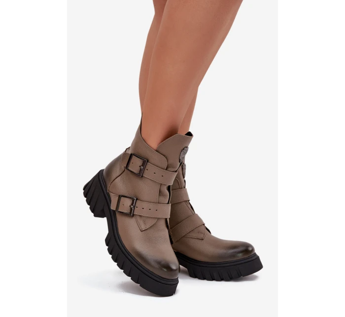 Dámské kotníkové boty z pravé kůže se sponami a ozdobným detailem Zazoo – tmavě béžové Dámské kotníkové boty z pravé kůže se sponami a ozdobným detailem Zazoo – tmavě béžové