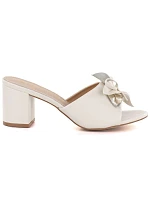 Dámské žabky na kůlu s květinou béžové Potocki LE20336