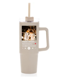 Cestovní termoska s průhledným víčkem s vlastním odkazem na oblíbenou písničku