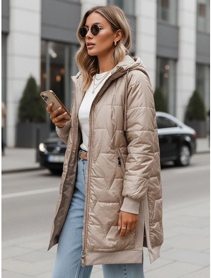 Dlouhá dámská prošívaná bunda s kapucí, béžová, FashionStreet TY5810 Dlouhá dámská prošívaná bunda s kapucí, béžová, FashionStreet TY5810