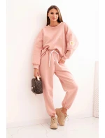 Dámská souprava máslová s volnou mikinou a kalhotami s nápisem LOVE tmavě pudrově růžová Dámská souprava máslová s volnou mikinou a kalhotami s nápisem LOVE tmavě pudrově růžová