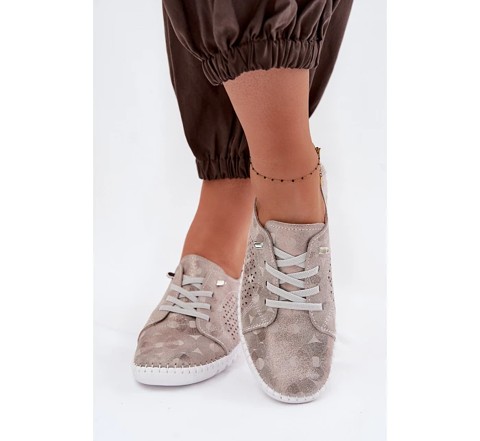 Dámské perforované polobotky z přírodního semiše model 22094952 - EVENTO Dámské perforované polobotky z přírodního semiše model 22094952 - EVENTO