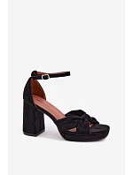 Dámské sandály na podpatku s semiše černé model 22107191 - Boto