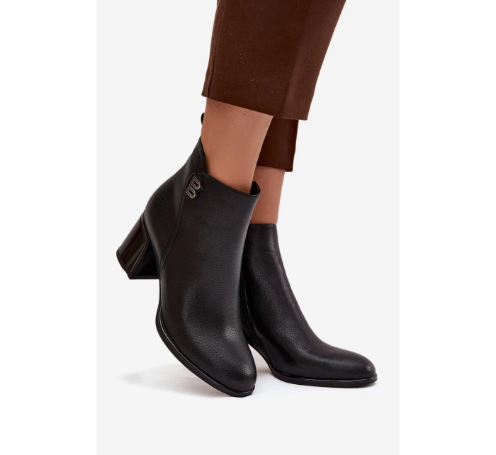 Dámské kožené zateplené boty Jovelle – černé, na podpatku Dámské kožené zateplené boty Jovelle – černé, na podpatku