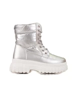 Stylové dámské šedo-stříbrné sněhule na plochém podpatku Stylové dámské šedo-stříbrné sněhule na plochém podpatku