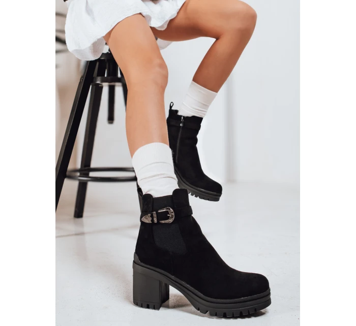 Dámské semišové kozačky na podpatku černé Dstreet model 21993737 - FashionStreet Dámské semišové kozačky na podpatku černé Dstreet model 21993737 - FashionStreet