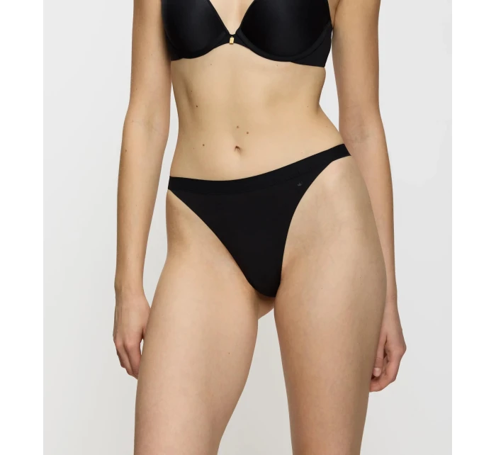Dámské tanga Smart Natural Brazilian String - BLACK - černá 0004 - TRIUMPH Dámské tanga Smart Natural Brazilian String - BLACK - černá 0004 - TRIUMPH