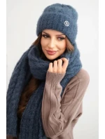 Dámská souprava čepice a šály s žebrovaným vzorem s ozdobou model 21463123 - K-Fashion