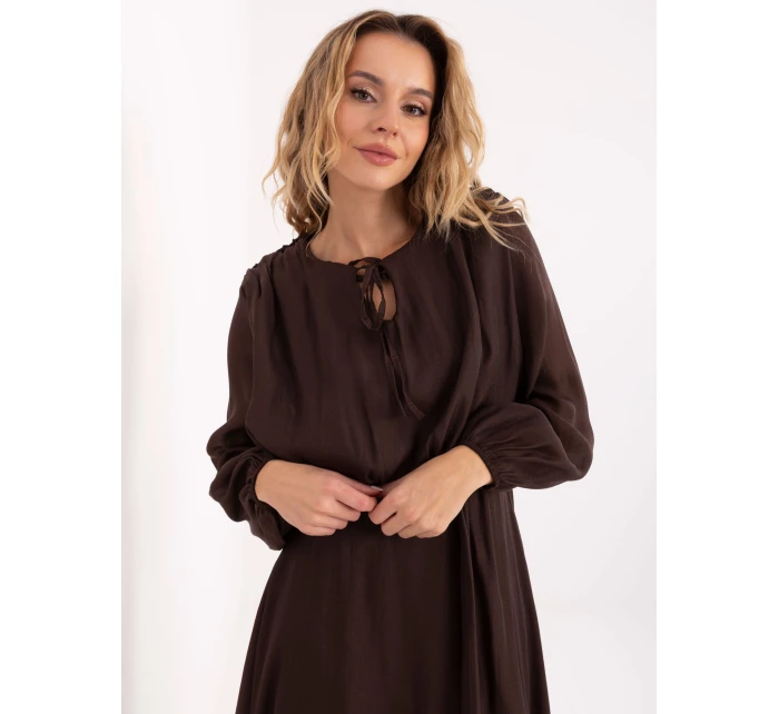 Sukienka MI SK model 21755233 ciemny brązowy - FPrice