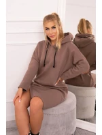 Šaty s kapucí a bočním rozparkem mocca