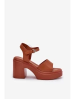 Dámské Sandály Na Podpatku A Platformě Z Eko Kůže Camel model 21687160 - Boto Dámské Sandály Na Podpatku A Platformě Z Eko Kůže Camel model 21687160 - Boto