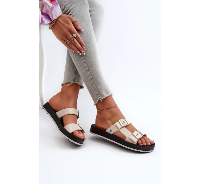 Dámské žabky na ploché podrážce model 21661882 Bežové - Zaxy