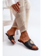 model 21665471 Kožené Žabky Na Ploché Podrážce S Ozdobou Černé - Zazoo model 21665471 Kožené Žabky Na Ploché Podrážce S Ozdobou Černé - Zazoo