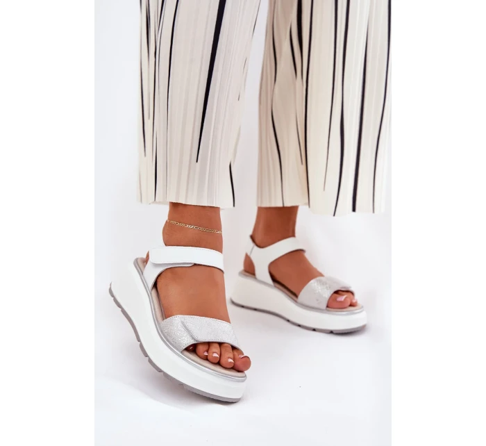 Bota na klínech model 212578 Step in style Bota na klínech model 212578 Step in style