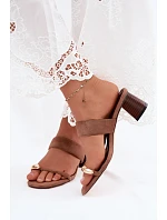 Klapky na podpatku model 228978 Step in style