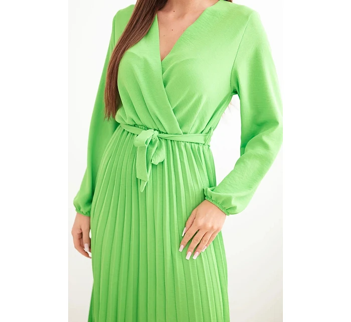 Šaty na zavazování s plisovaným spodkem světle zelená Šaty na zavazování s plisovaným spodkem světle zelená
