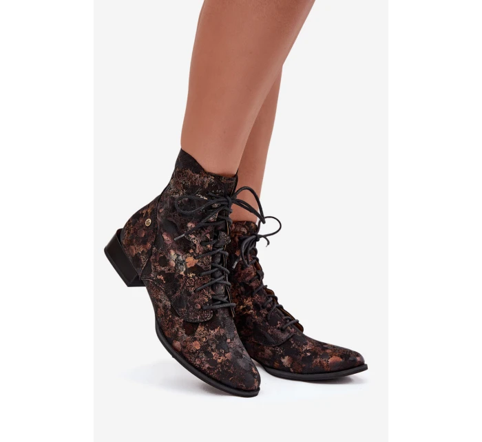 vzorované kotníkové boty na ploché podrážce model 21714005 - Maciejka
