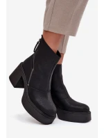 Kožené zateplené dámské kotníkové boty na sloupku a platformě Vinceza – černé Kožené zateplené dámské kotníkové boty na sloupku a platformě Vinceza – černé