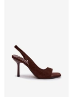 Dámské sandály na podpatku z eko semiše čokoládové model 21951621 - Boto