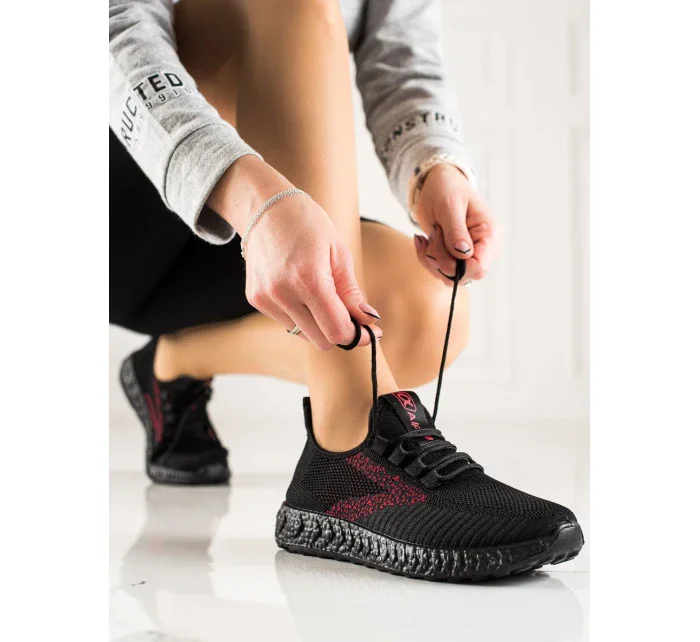 Moderní dámské černé tenisky bez podpatku Moderní dámské černé tenisky bez podpatku