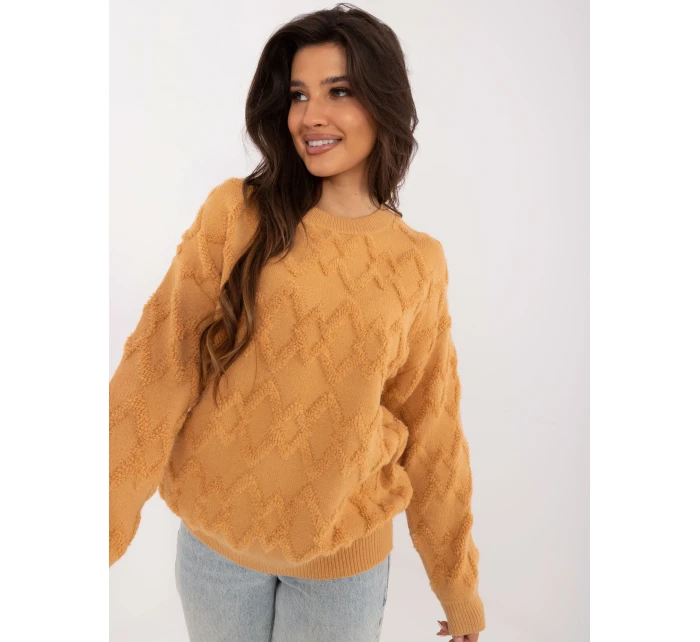 Sweter AT SW model 20459129 camelowy - FPrice Sweter AT SW model 20459129 camelowy - FPrice