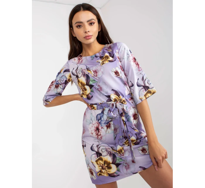 Dámské šaty LK SK model 18832848 Fialová s květy - FPrice Dámské šaty LK SK model 18832848 Fialová s květy - FPrice
