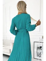 Dámské plisované midi šaty v mořské barvě s výstřihem, dlouhými rukávy a širokým opaskem model 22077536 - numoco basic Dámské plisované midi šaty v mořské barvě s výstřihem, dlouhými rukávy a širokým opaskem model 22077536 - numoco basic