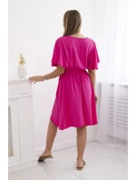 Šaty s vrstveným výstřihem růžový