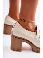 Kožené boty na se zlatým zdobením světle béžová model 21593228 - Boto