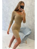 Šaty s výstřihem na knoflíky camel Šaty s výstřihem na knoflíky camel