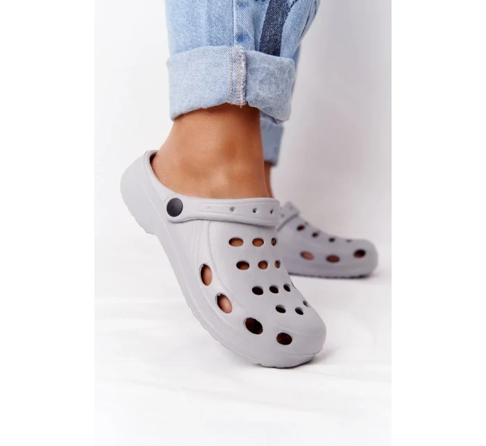 Dámské Nazouváky šedé Pěnové Crocsy EVA Dámské Nazouváky šedé Pěnové Crocsy EVA