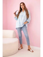 model 21911558 dámská halenka s květinovým vzorem, dlouhými rukávy a knoflíky Modrá - K-Fashion