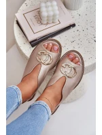 Kožené sandály na plochém podpatku s ozdobou model 21683142 Zlaté - Laura Messi